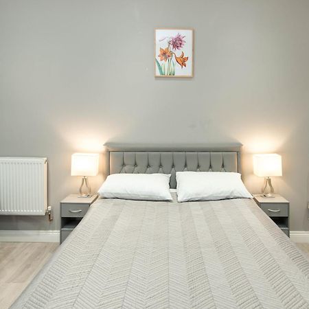 Kensington Courtyard Apartment London Bagian luar foto